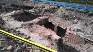 Architectural remains discovered during construction (by TVN Warszawa)