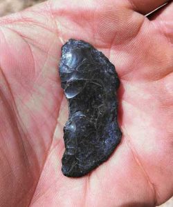 Crescent-shaped scraper found among artefacts in Nevada (by Western Digs)