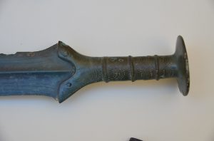 The handle of one of the bronze swords (by RMF24)