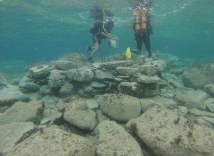 Ancient ruins located underwater (by The World Post)