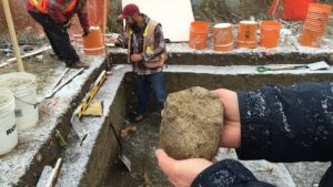 Snow does not stop archaeological investigation in southern Alberta (by CBC News)
