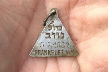 Follow-up to the pendant found at Sobibór concentration camp