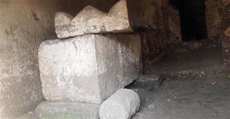 Rock tombs of Romans and Osroene Kingdom found
