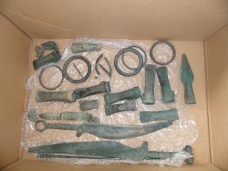 Rare Bronze Age artefacts found in a pot