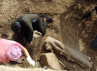 Trove of statues of lioness-goddess unearthed